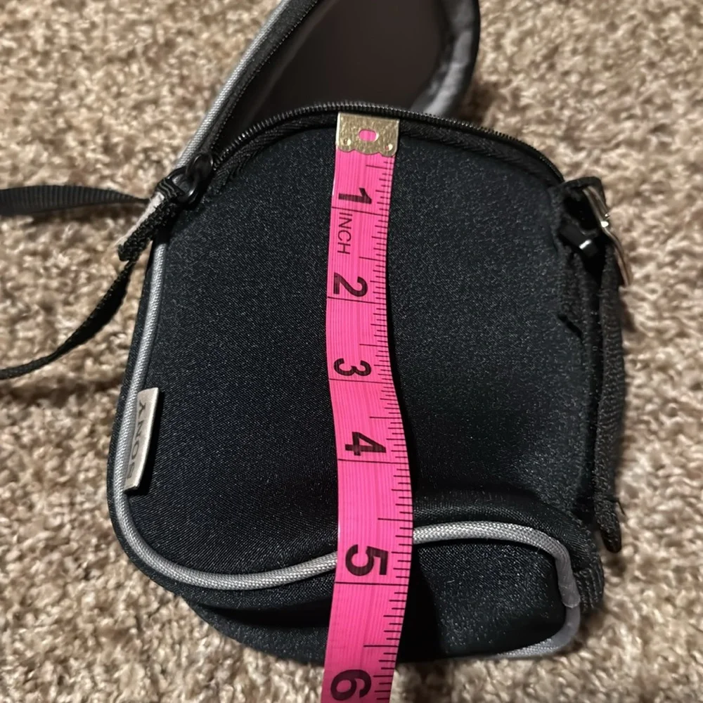 Sony Black Neoprene Camera Case - EUC!